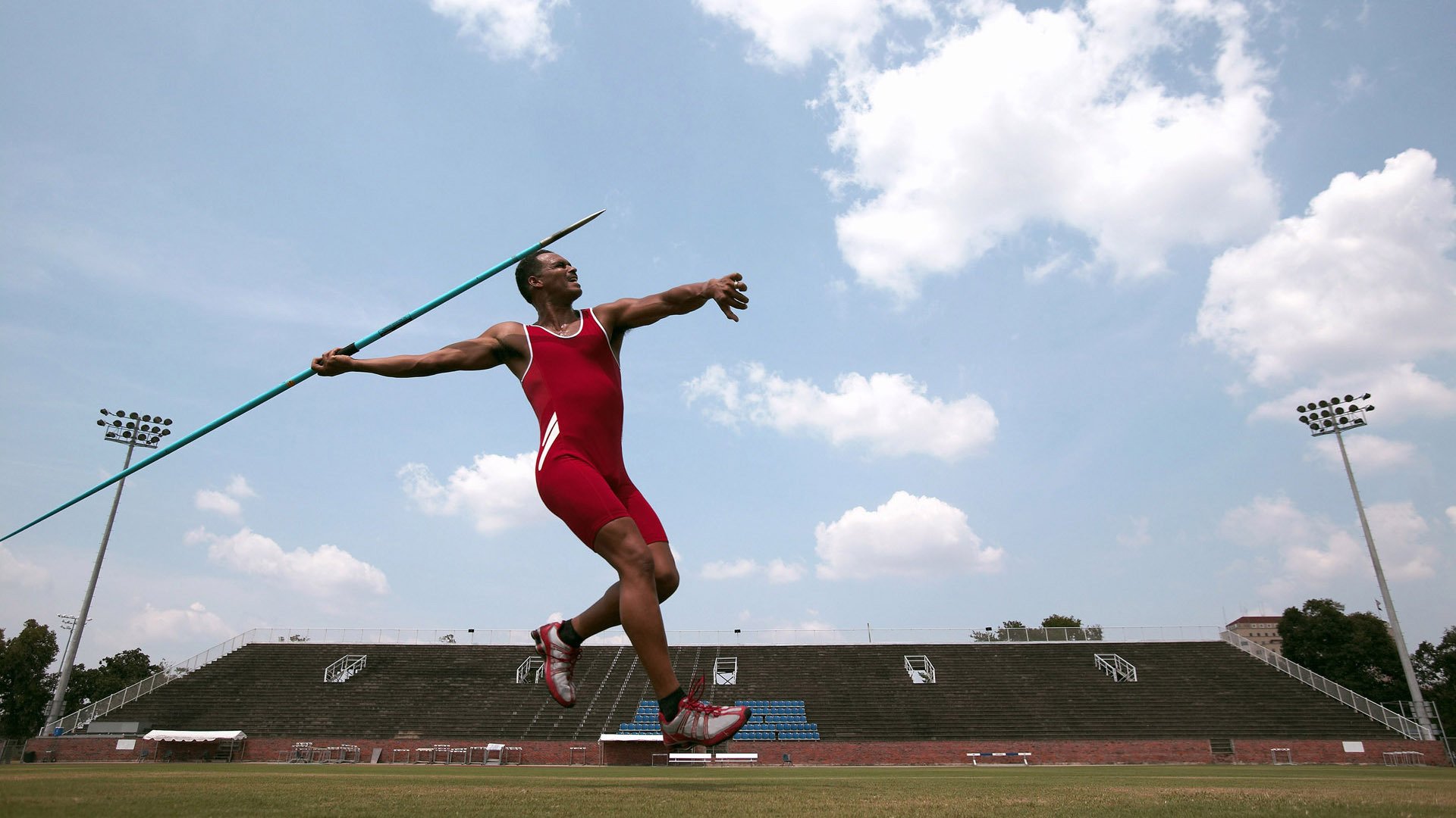 欧冠半决赛之夜,罗德里,那个在喧嚣中定义沉默的人